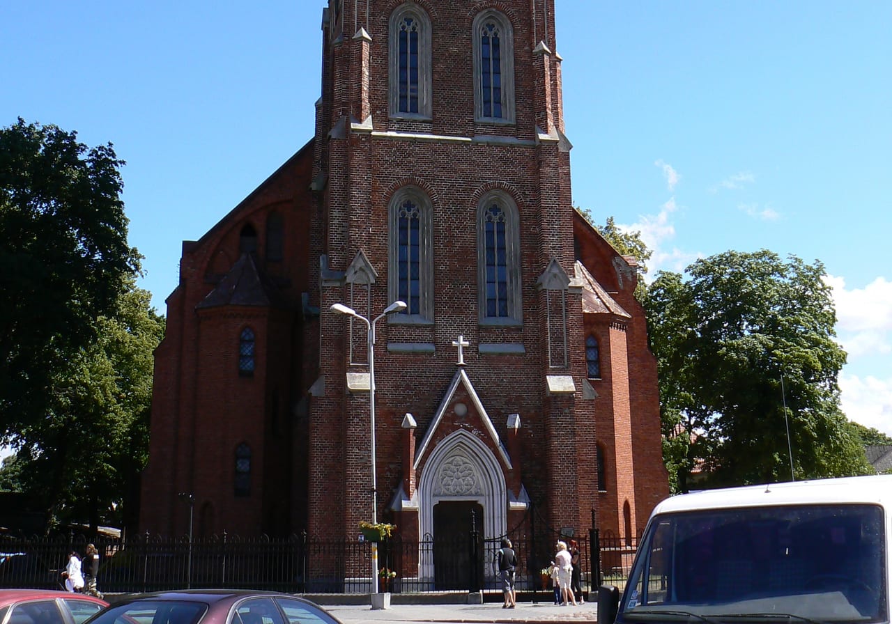 Paquetería internacional a Liepāja, Letonia